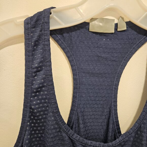 💥$5 ADD ON - Athleta Blue Relaxed Fit Breathable Racerback Gym Tank Top Size S - Picture 7 of 10